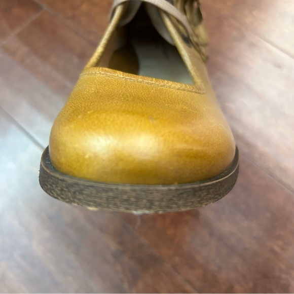 Diversity in Unity Whimsigoth Floral Applique Brown Leather Shoes, Size 8-8.5 - Picture 9 of 16